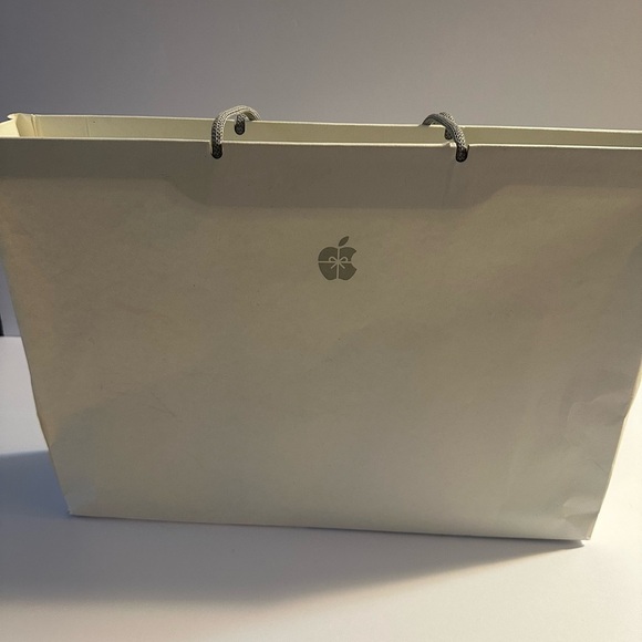 Genius Apple Store Large Paper Shopping Bag
White w/ Gray  Logo  & Handles L/XL - Picture 4 of 8